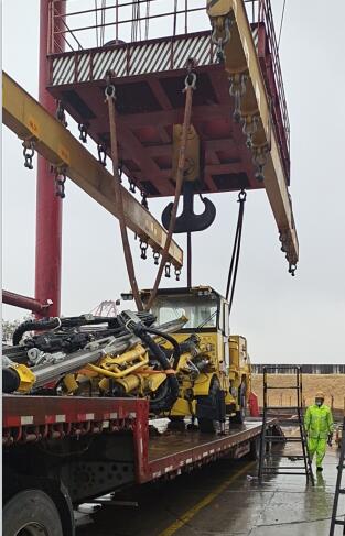 工(gōng)程設備 楚基運輸